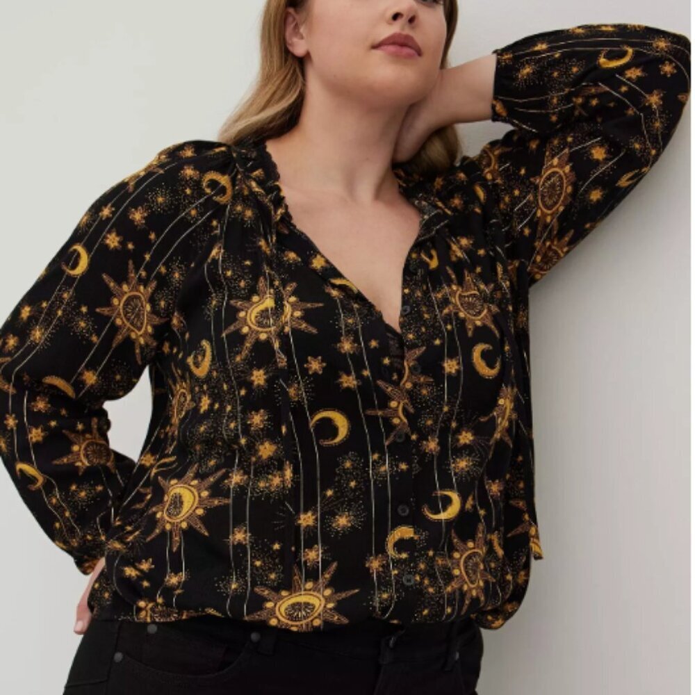 Torrid Blouse Celestial Crinkle Gauze Sz 2 Sky Novelty Print Witchy Boho
